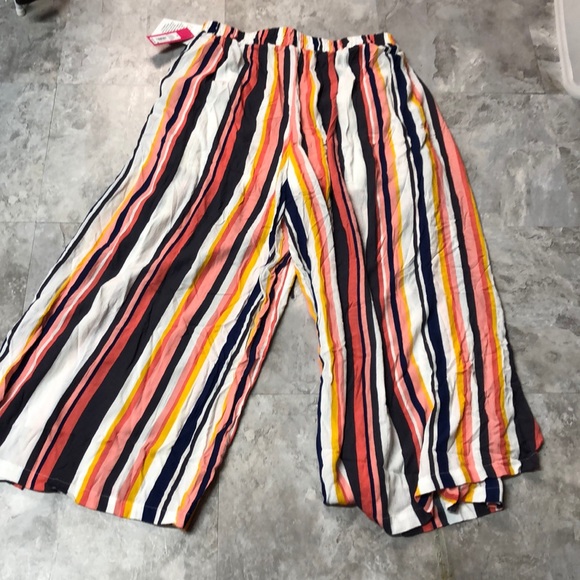 Beachwear - Picture 5 of 6